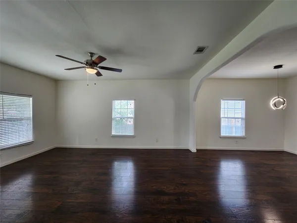 $2,100 | 1105 Erin Street, Houston, TX 77009
