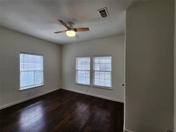 $2,100 | 1105 Erin Street, Houston, TX 77009