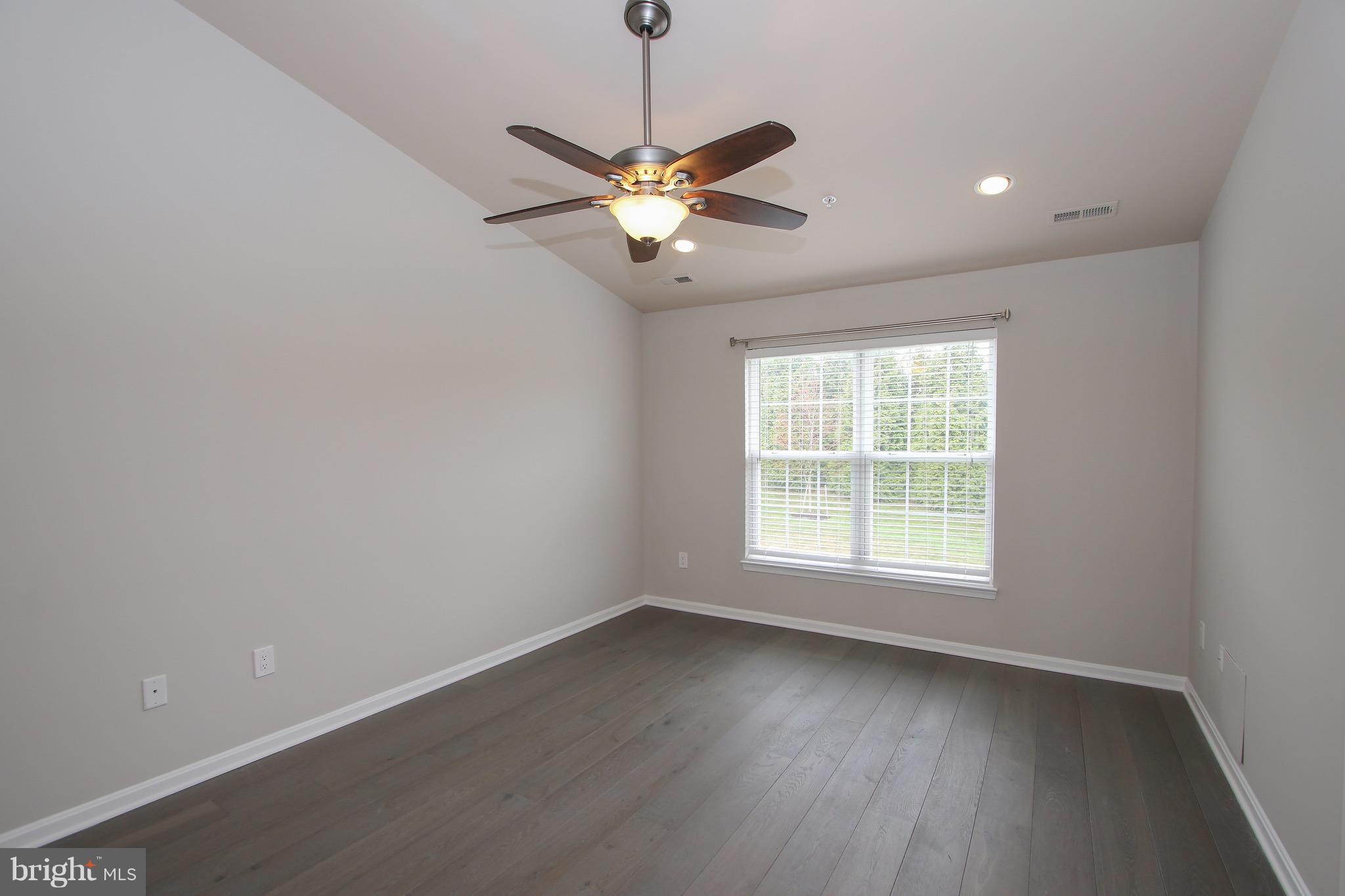 531 Sylvan Court Frederick, MD 21703 - Photo 19 of 30 Bedroom (Master)