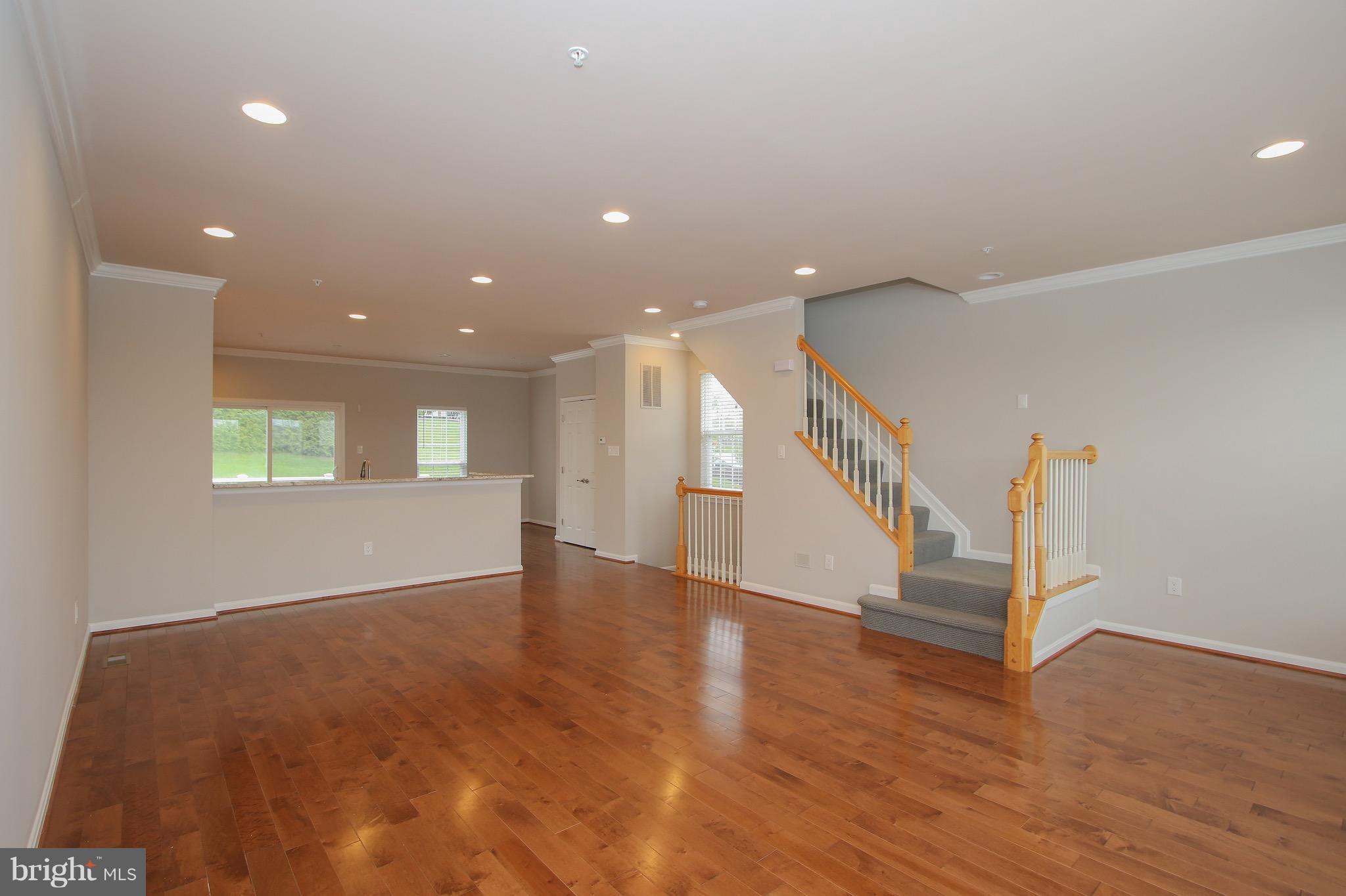 531 Sylvan Court Frederick, MD 21703 - Photo 10 of 30 Living Room