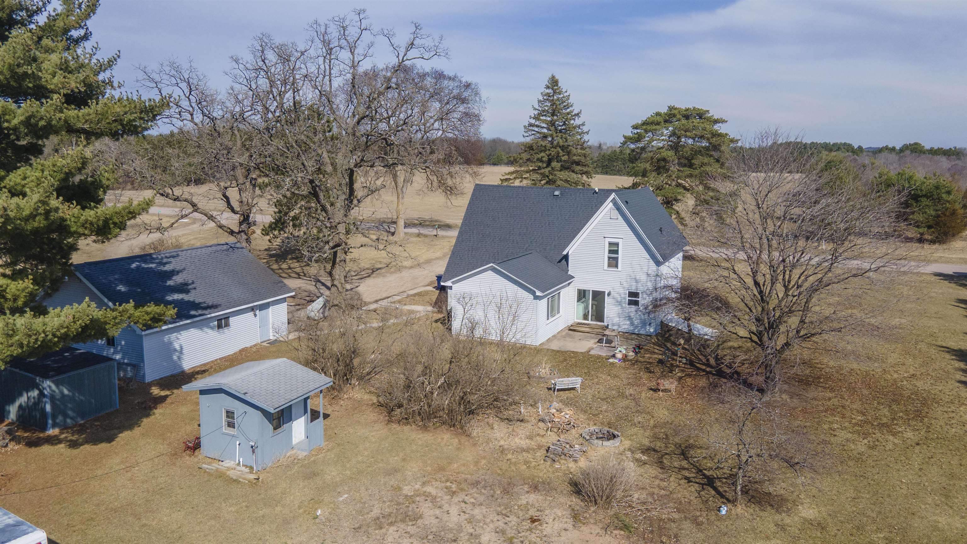 N2345 Parfreyville Road Waupaca, WI 54981 - Photo 8 of 39