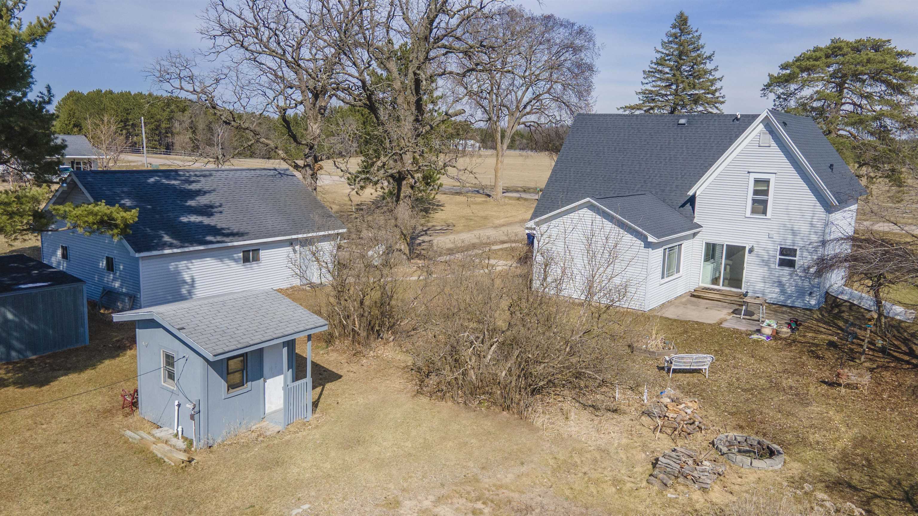 N2345 Parfreyville Road Waupaca, WI 54981 - Photo 9 of 39