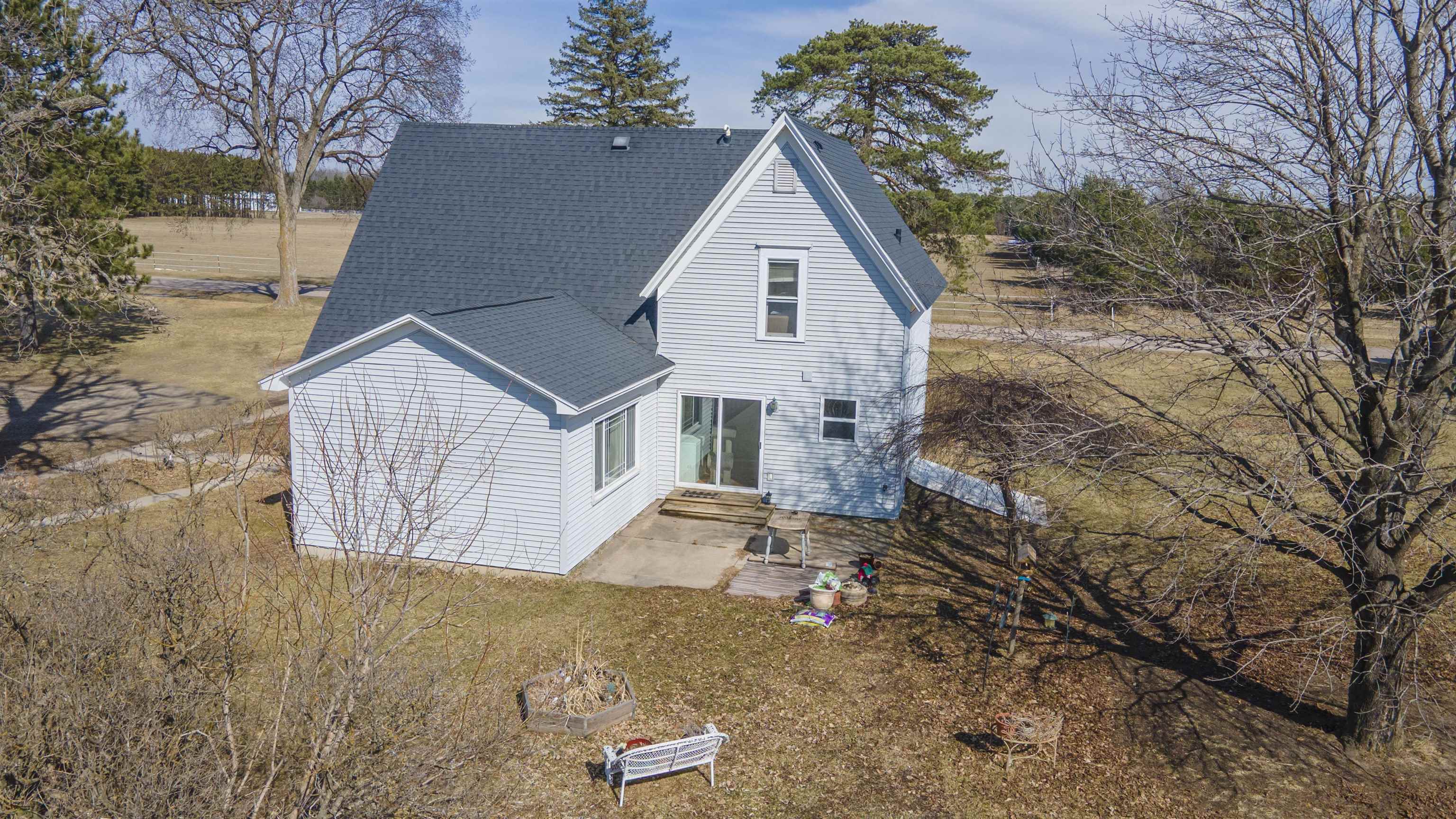 N2345 Parfreyville Road Waupaca, WI 54981 - Photo 10 of 39