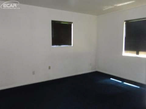 4033 West Stanley Road Mount Morris, MI 48458 - Photo 8 of 13 20438990-7.JPG