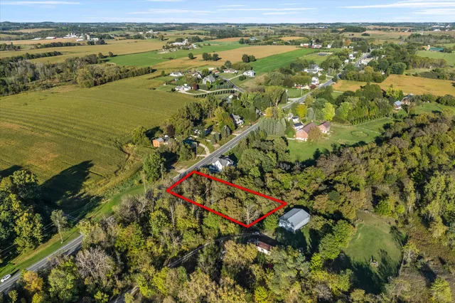 $25,000 | 144 State Highway 144, Sherman, WI 53075