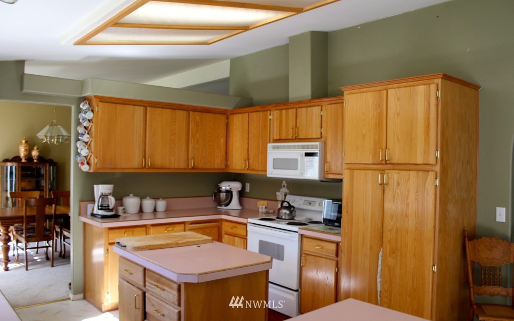 17131 Wood Road Bow, WA 98232 - Photo 4 of 24 Gallery Image 4