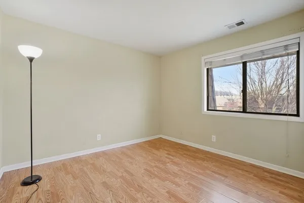 $172,000 | 1895 Tall Oaks Drive, Unit 3508, Aurora, IL 60505