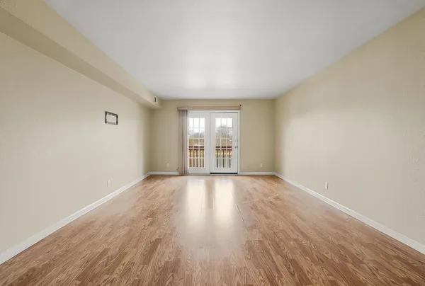 $172,000 | 1895 Tall Oaks Drive, Unit 3508, Aurora, IL 60505