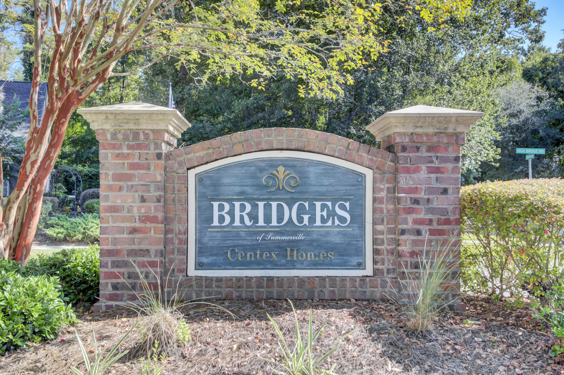 123 Oakbluff Road Summerville, SC 29485 - Photo 38 of 49 (1)