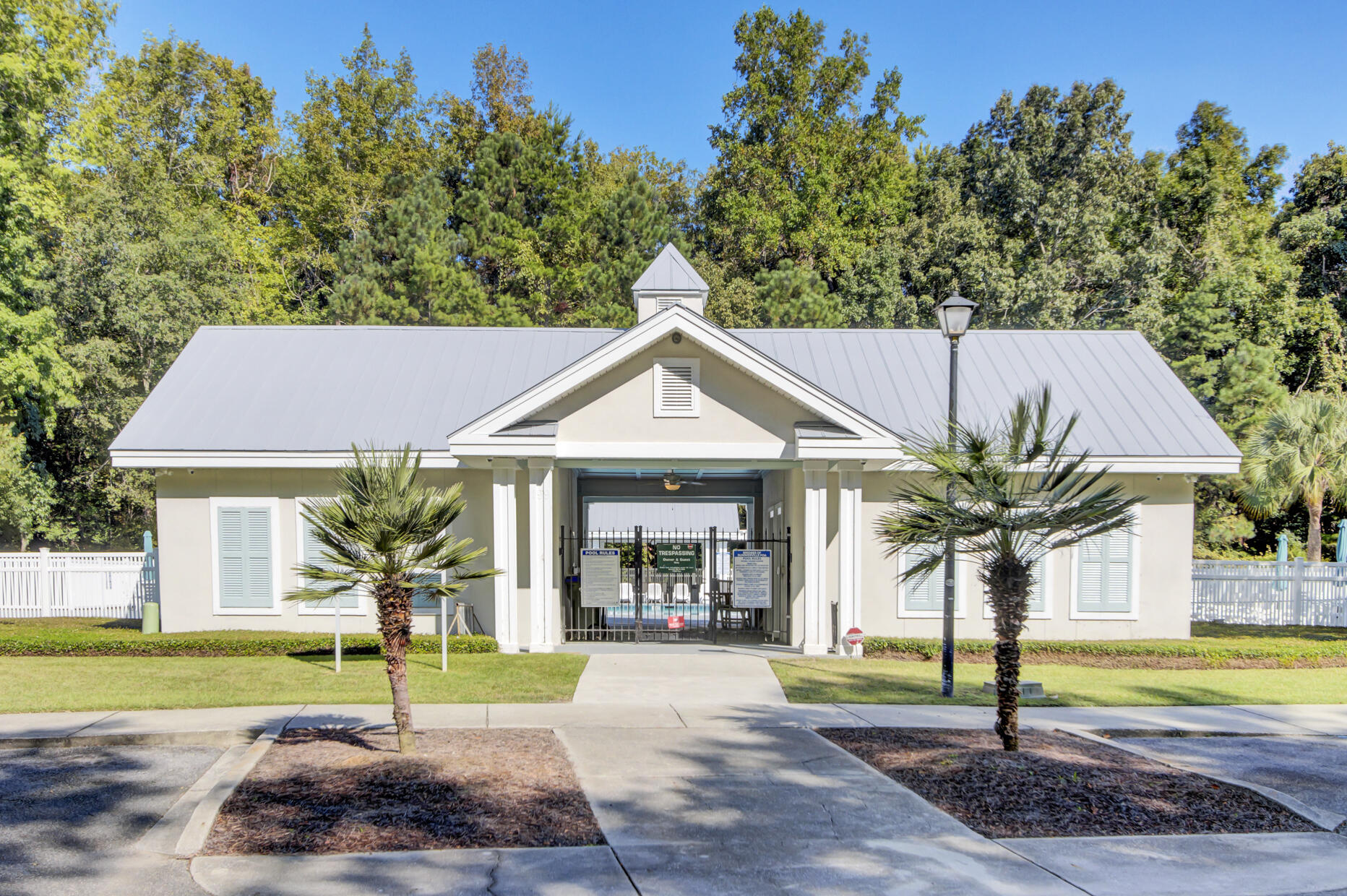 123 Oakbluff Road Summerville, SC 29485 - Photo 39 of 49 (2)