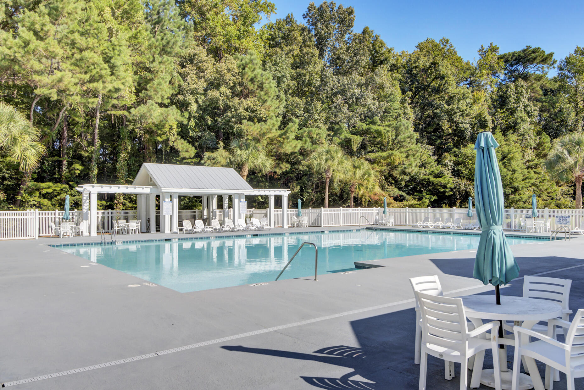 123 Oakbluff Road Summerville, SC 29485 - Photo 40 of 49 (3)