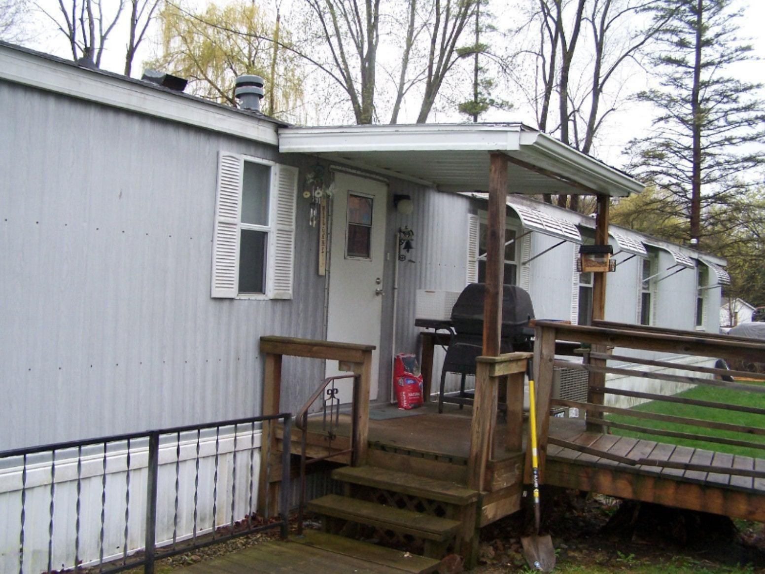 520 Gaskill Road Hastings, MI 49058 - Photo 3 of 28 100_6402