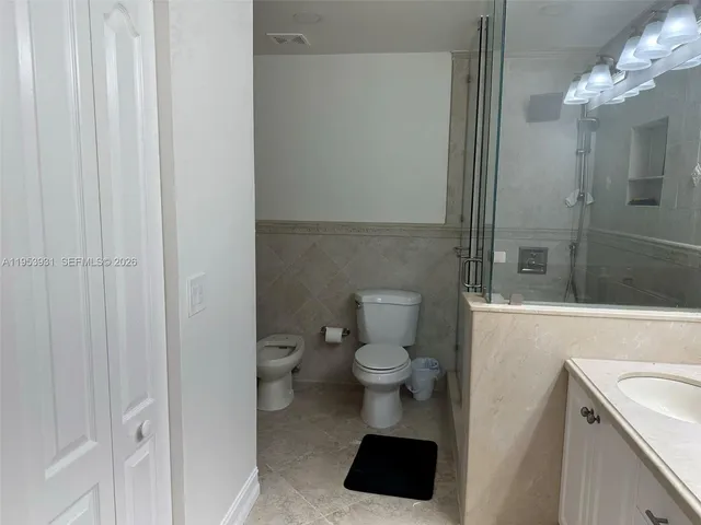 $4,300 | 20030 Northwest 83rd Court, Hialeah, FL 33015