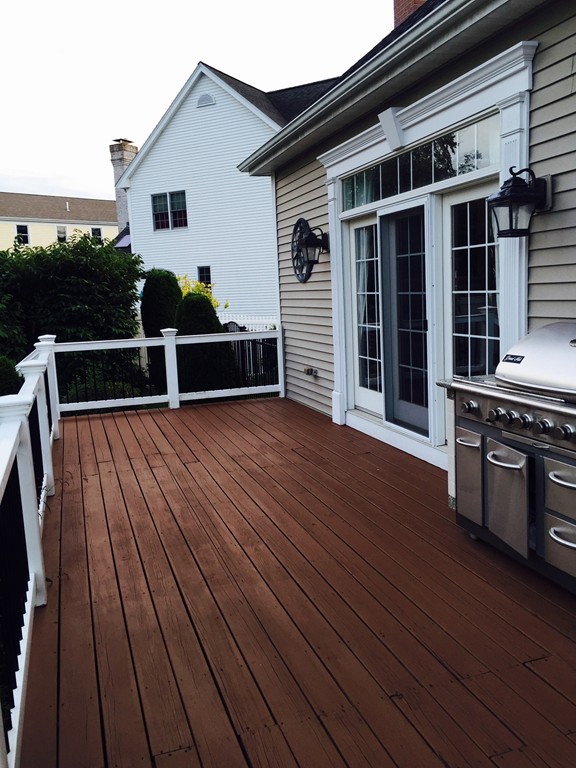 8 Old Farm Road Norwood, MA 02062 - Photo 2 of 30 Gallery Image 2