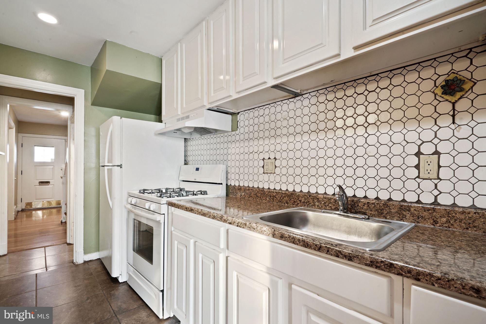4237 Benning Road Northeast Washington, DC 20019 - Photo 9 of 28 Kitchen