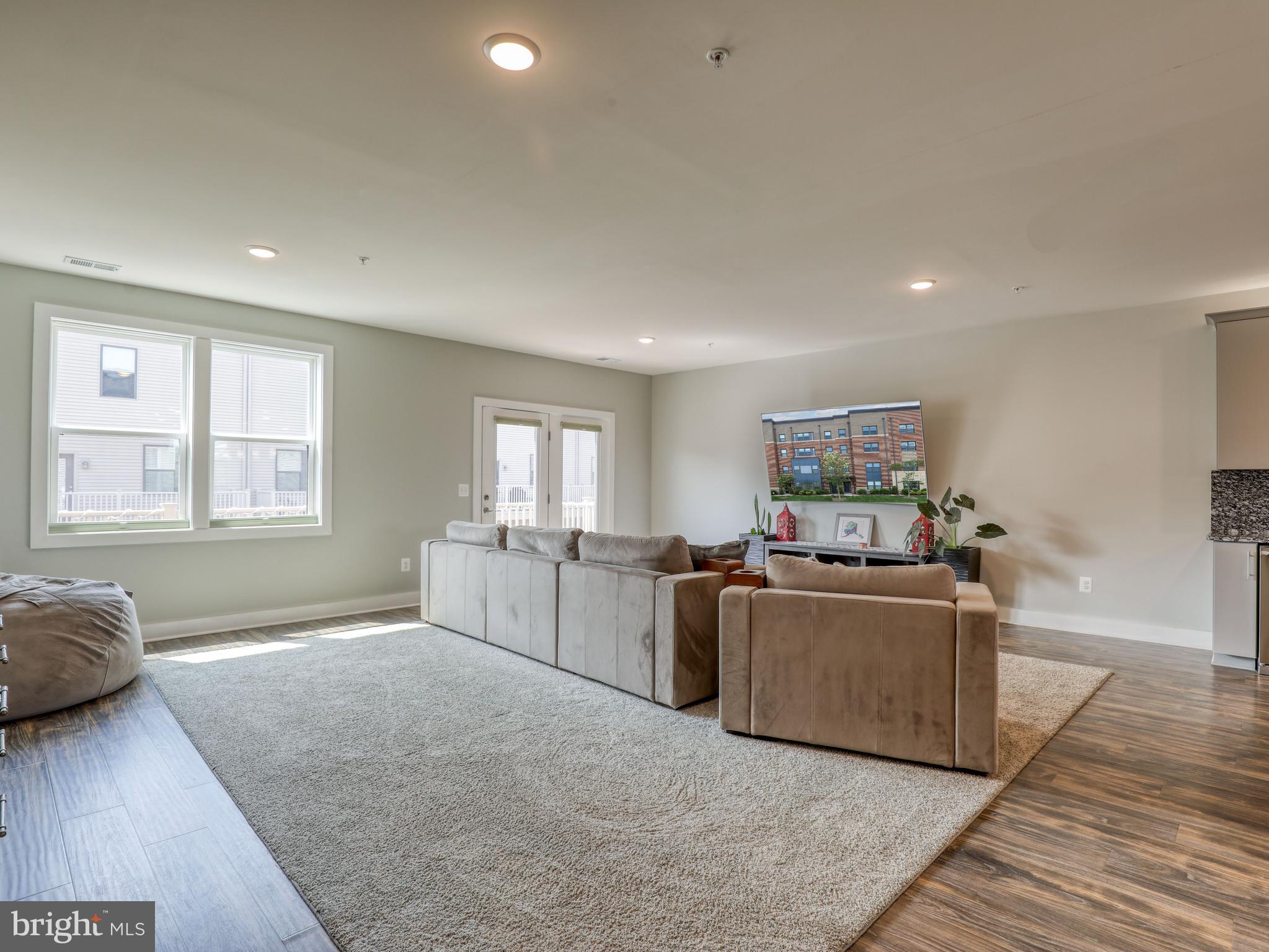 44852 Tiverton Square Ashburn, VA 20147 - Photo 42 of 45 Open floor plan