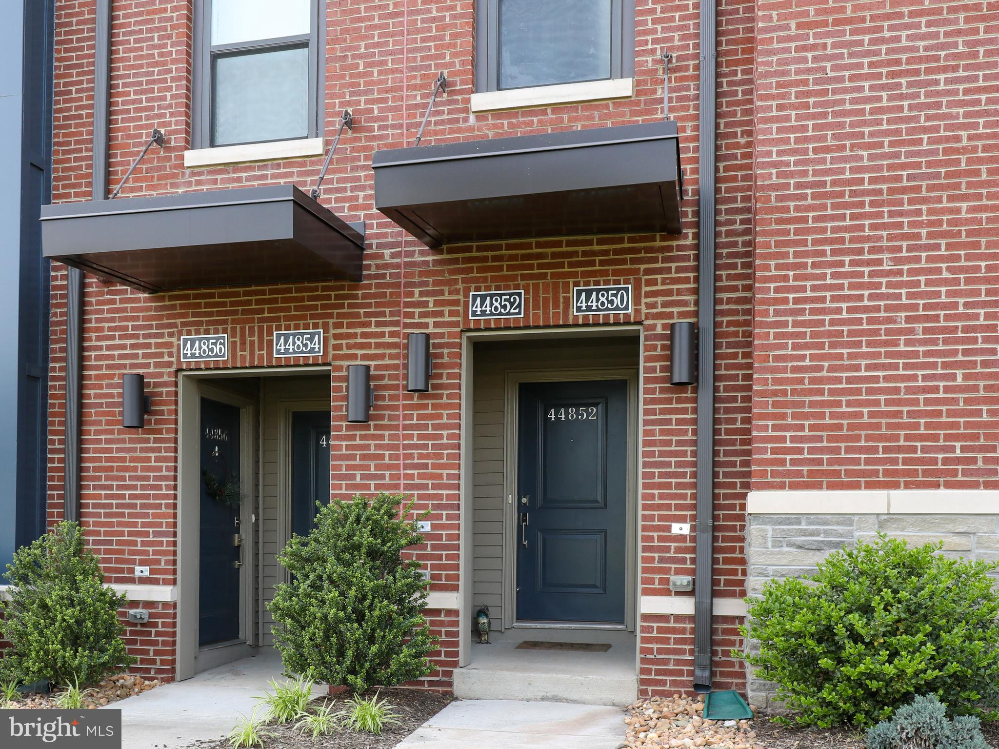 44852 Tiverton Square Ashburn, VA 20147 - Photo 5 of 45 Stunning One Loudoun home with rooftop terrace