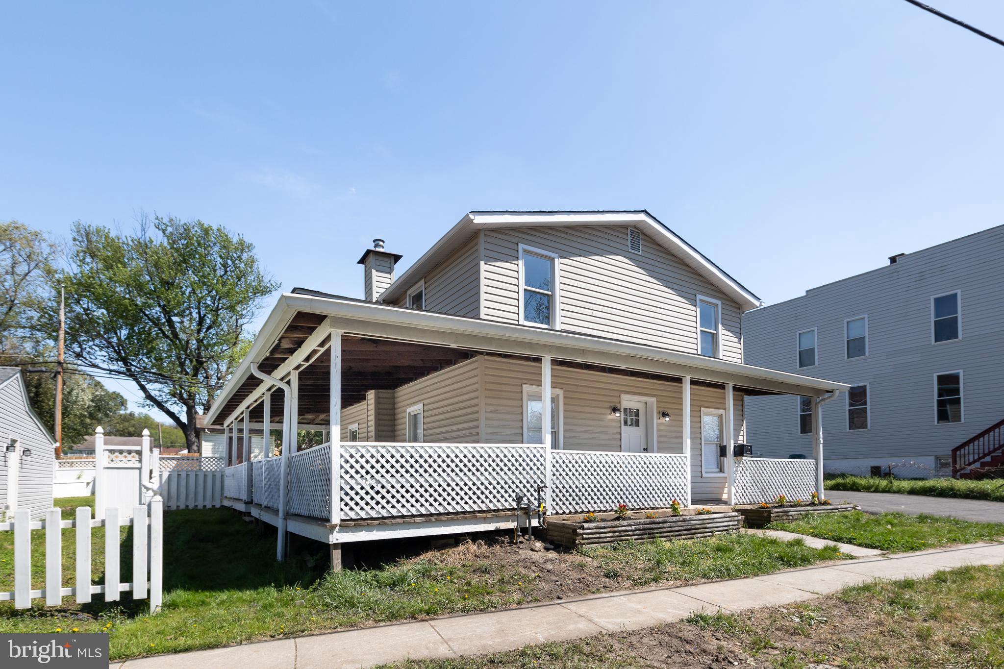 2407 Hammonds Ferry Road Halethorpe, MD 21227 - Photo 3 of 43