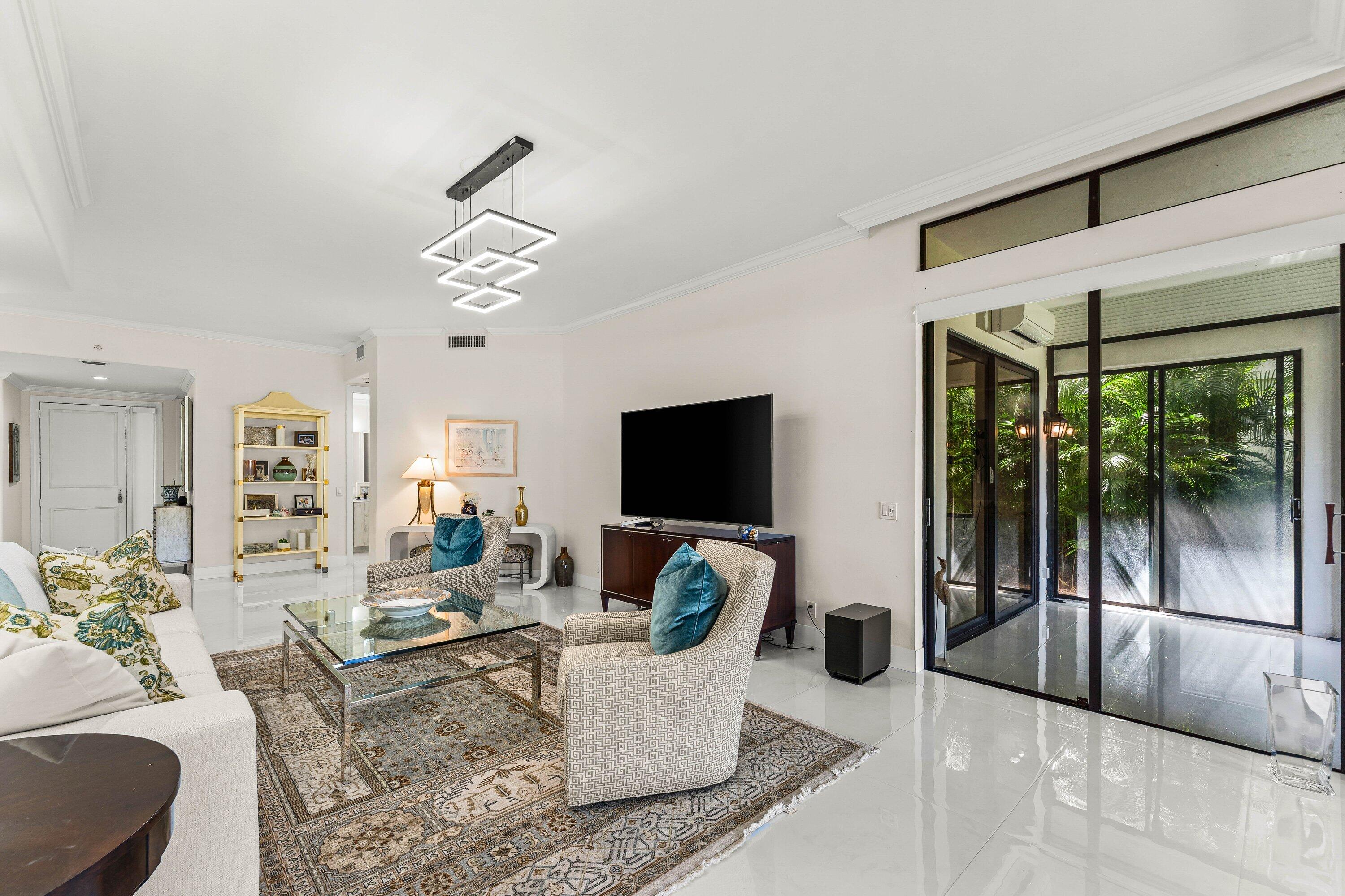 17541 Ashbourne Lane, Unit A Boca Raton, FL 33496 - Photo 11 of 78 Living Area