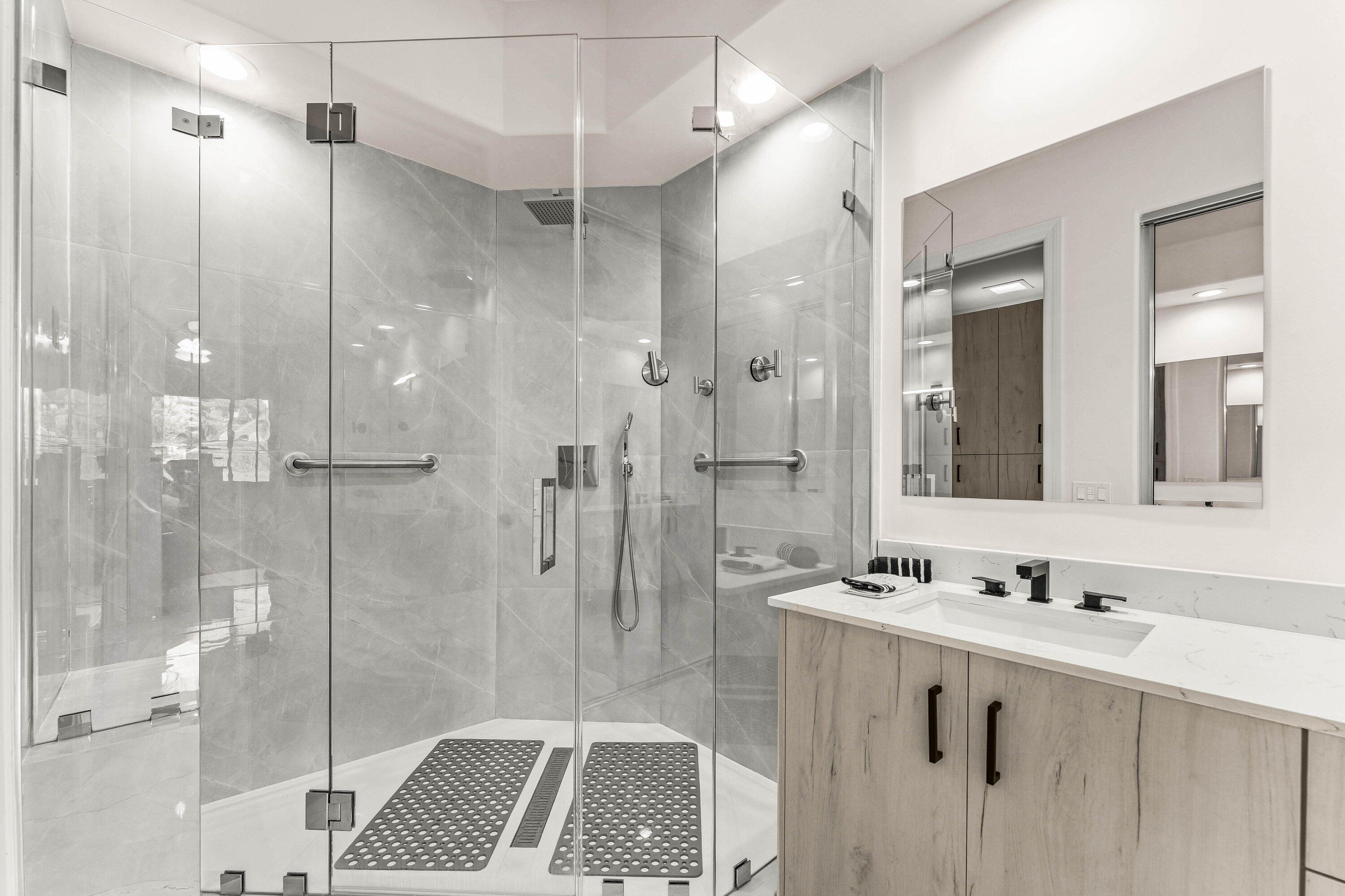 17541 Ashbourne Lane, Unit A Boca Raton, FL 33496 - Photo 15 of 78 Primary Bathroom