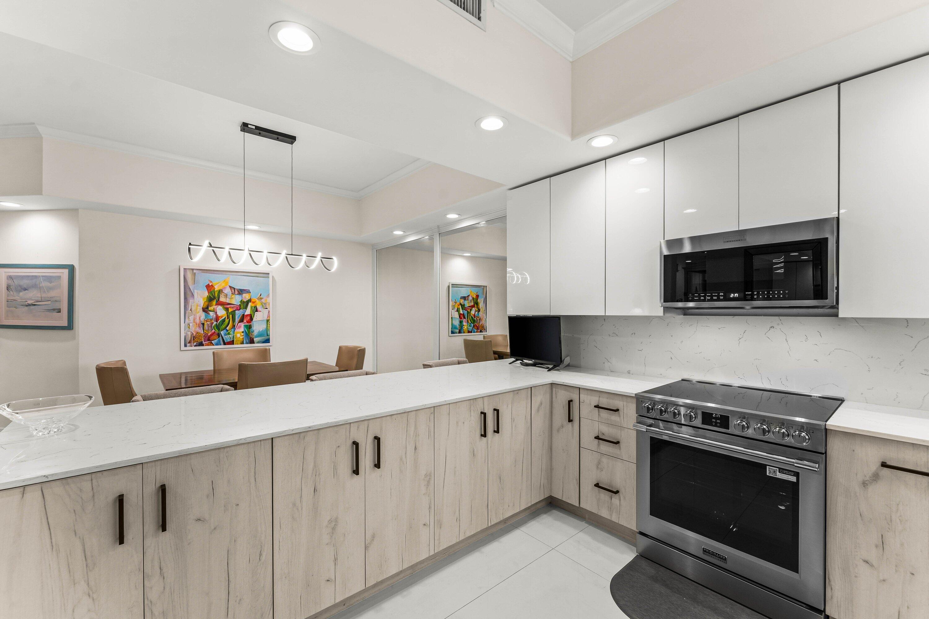 17541 Ashbourne Lane, Unit A Boca Raton, FL 33496 - Photo 5 of 78 Kitchen
