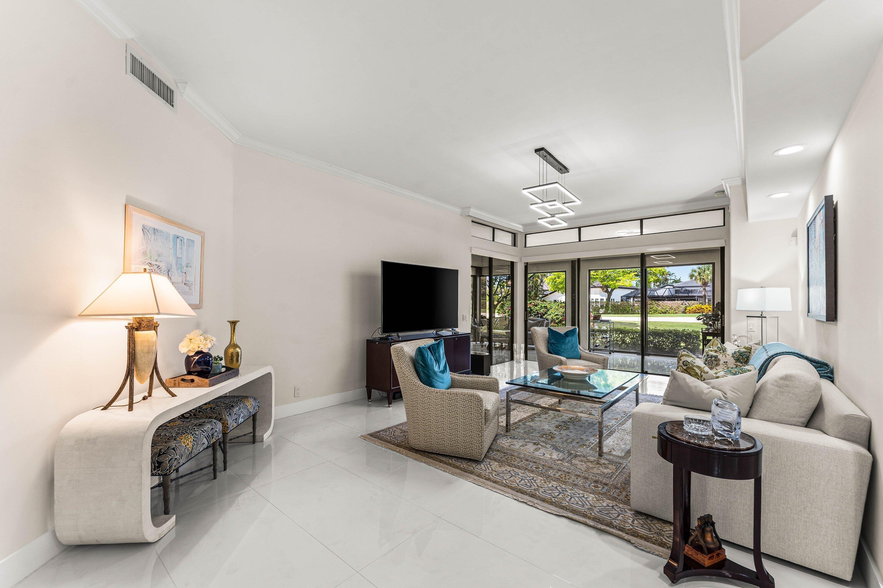 17541 Ashbourne Lane, Unit A Boca Raton, FL 33496 - Photo 9 of 78 Living Area
