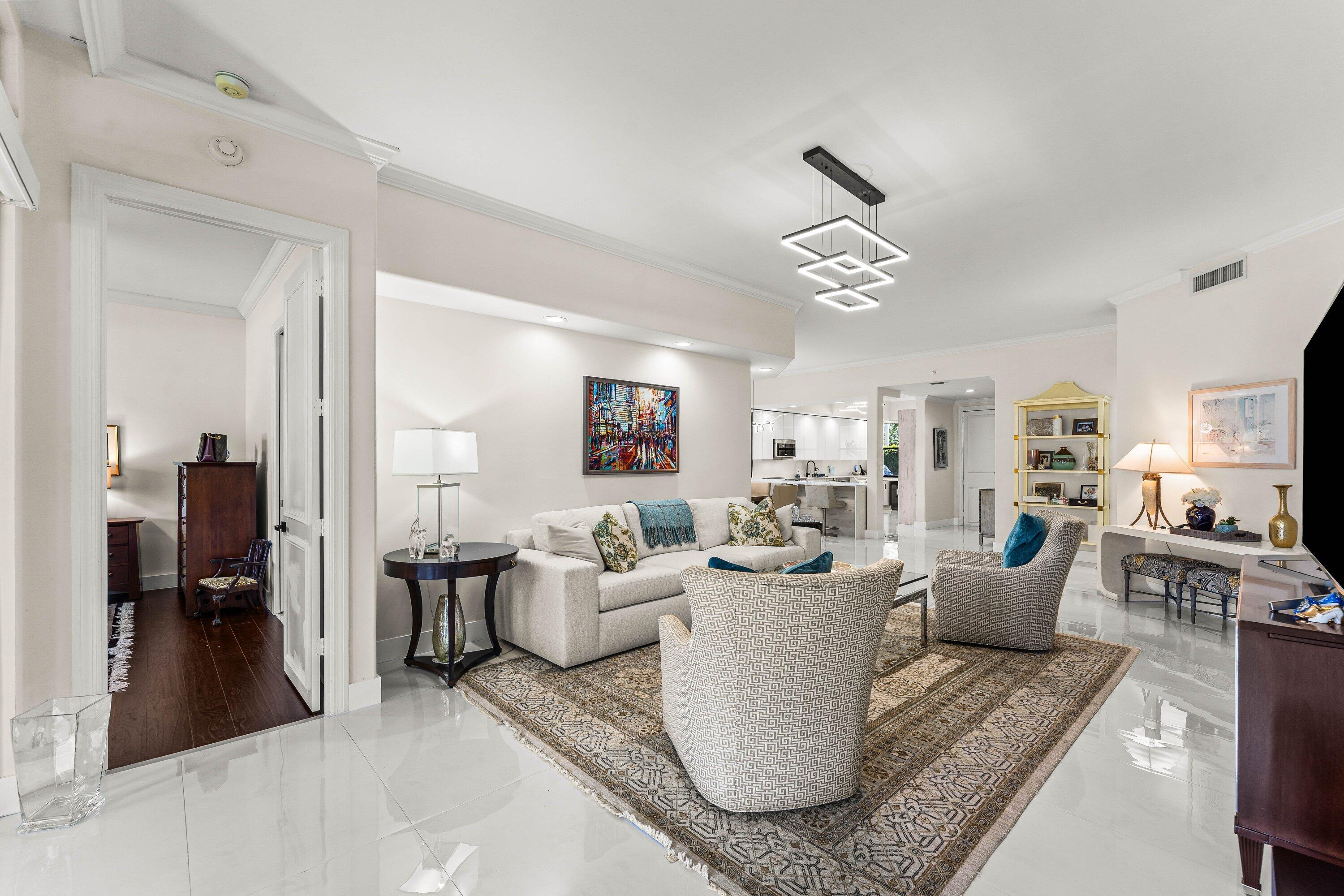 17541 Ashbourne Lane, Unit A Boca Raton, FL 33496 - Photo 10 of 78 Living Area