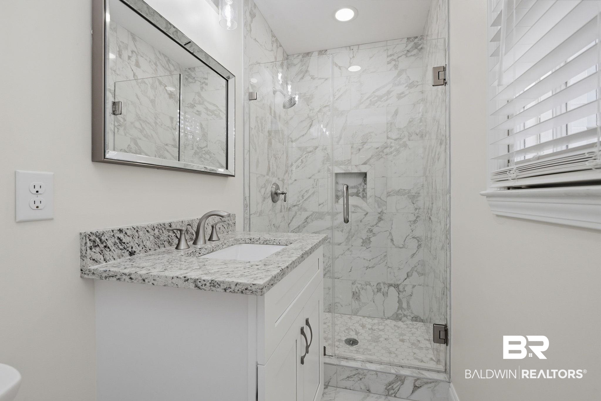 814 Nassau Drive Mobile, AL 36608 - Photo 28 of 44 Full bathroom with vanity, a marble finish shower, and recessed lighting