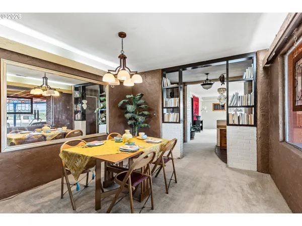 $399,000 | 24 Northeast Mt Hebron Drive, Pendleton, OR 97801