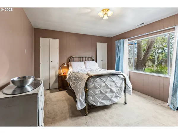 $399,000 | 24 Northeast Mt Hebron Drive, Pendleton, OR 97801