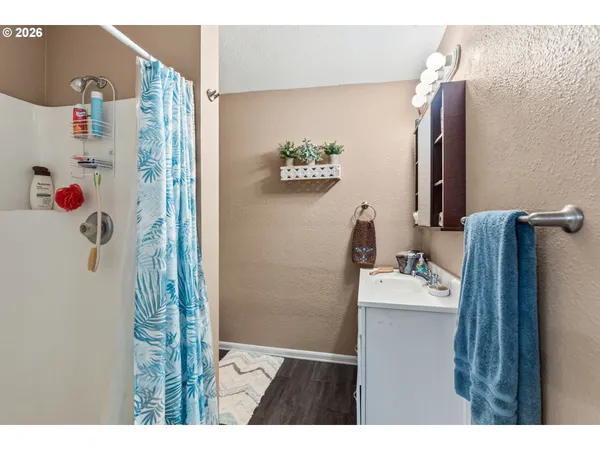 $399,000 | 24 Northeast Mt Hebron Drive, Pendleton, OR 97801