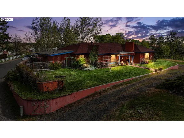 $399,000 | 24 Northeast Mt Hebron Drive, Pendleton, OR 97801