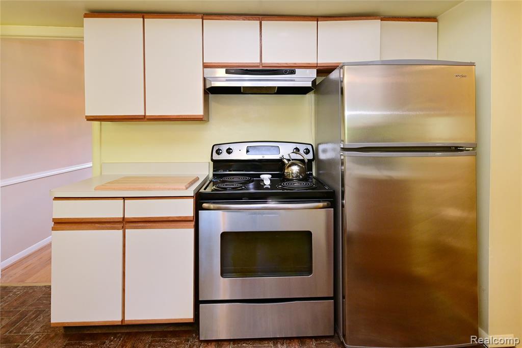 5888 Pentland Road Bloomfield Hills, MI 48301 - Photo 14 of 41