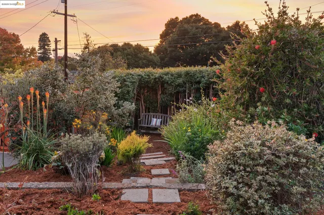 $899,000 | 608 Colusa Avenue, Berkeley, CA 94707