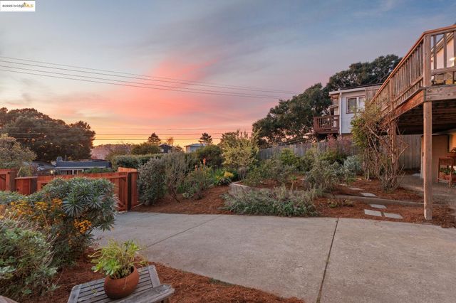 $899,000 | 608 Colusa Avenue, Berkeley, CA 94707