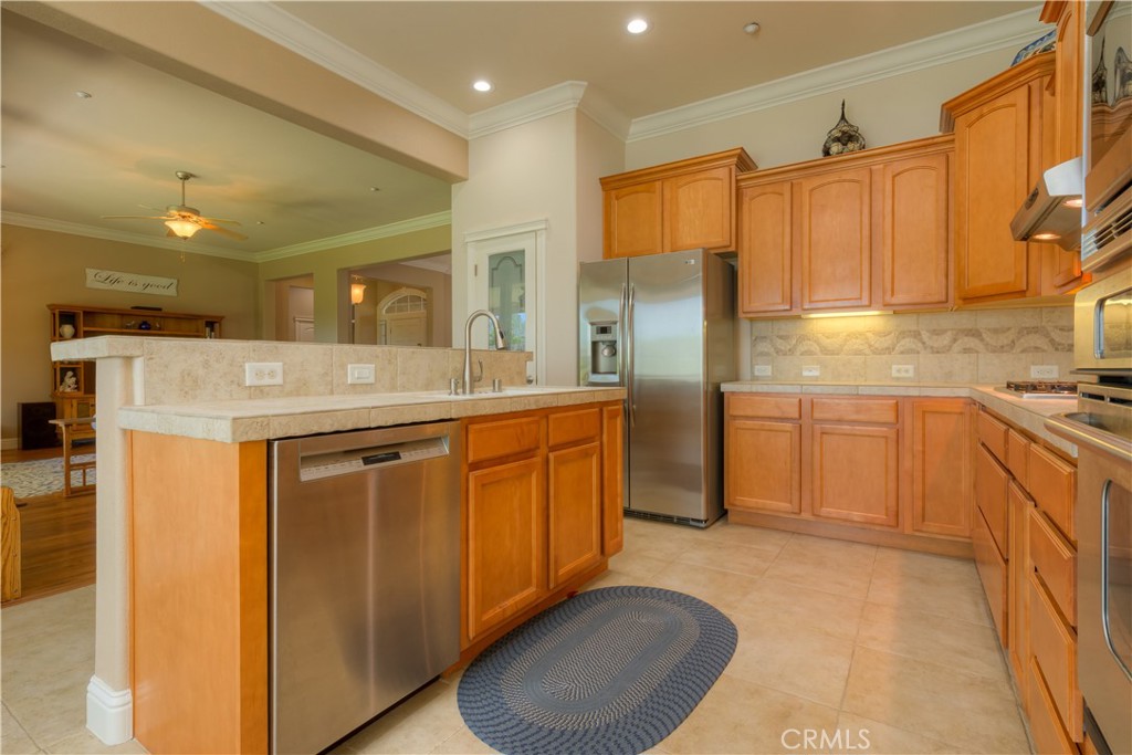 1935 Tarmac Road Redding, CA 96003 - Photo 15 of 56