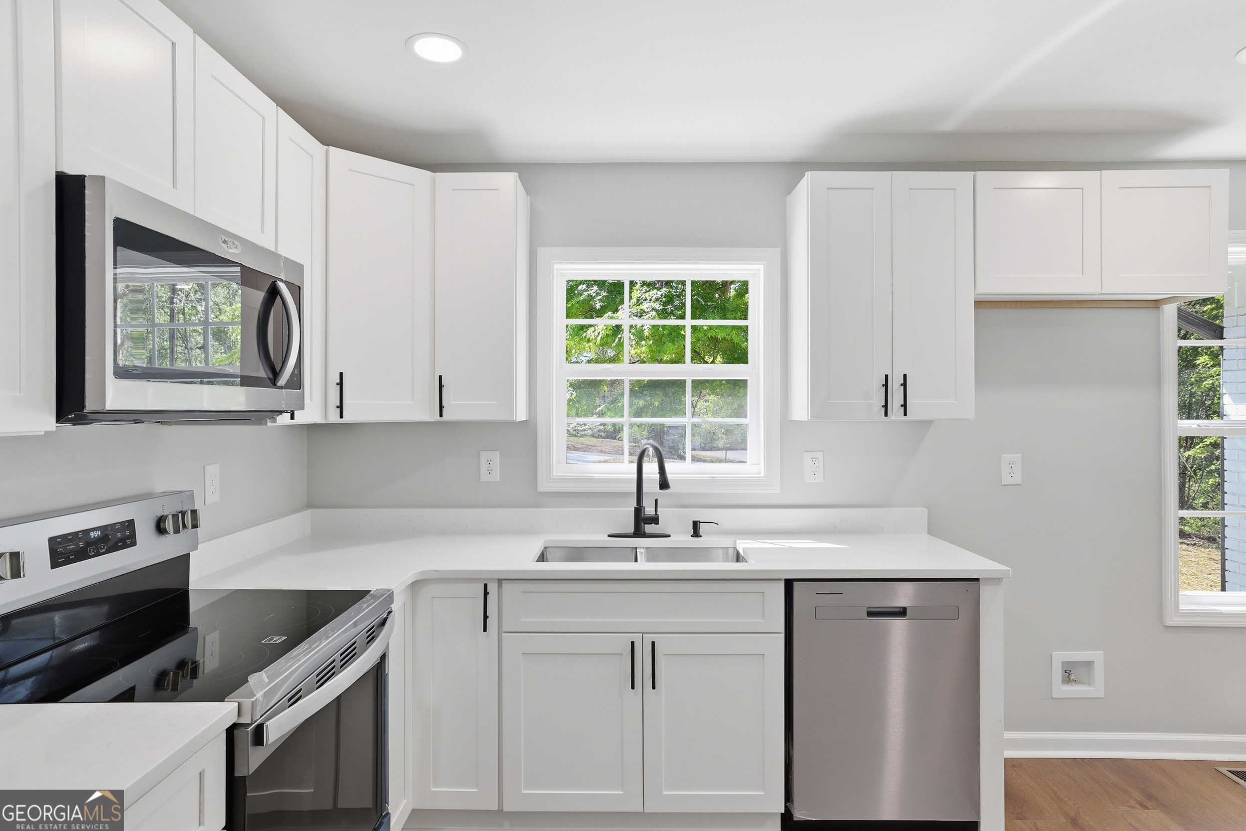 165 Pearl Street Clarkesville, GA 30523 - Photo 10 of 46