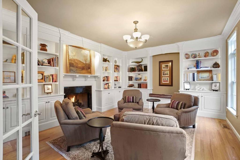 28 Elizabeth Road Hopkinton, MA 01748 - Photo 7 of 42 Gallery Image 7