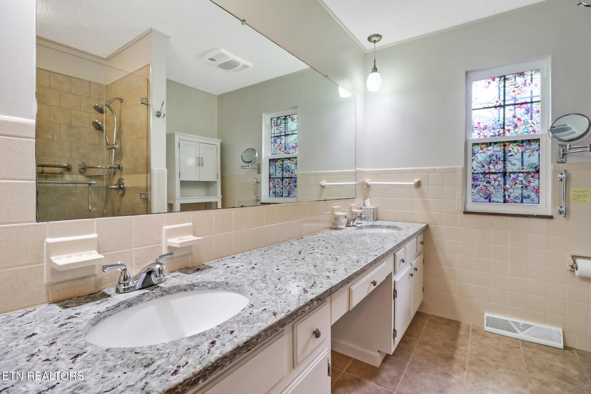 102 Tabor Road Oak Ridge, TN 37830 - Photo 26 of 37