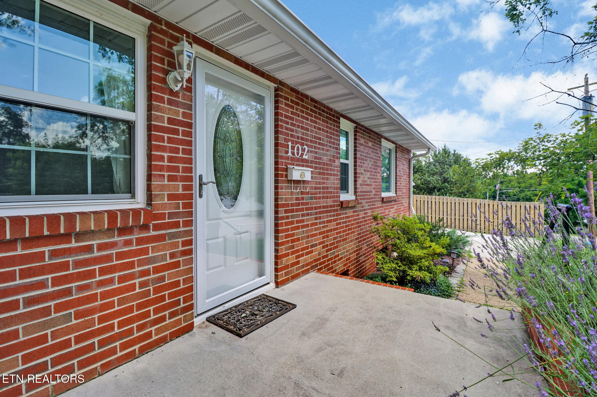102 Tabor Road Oak Ridge, TN 37830 - Photo 5 of 37