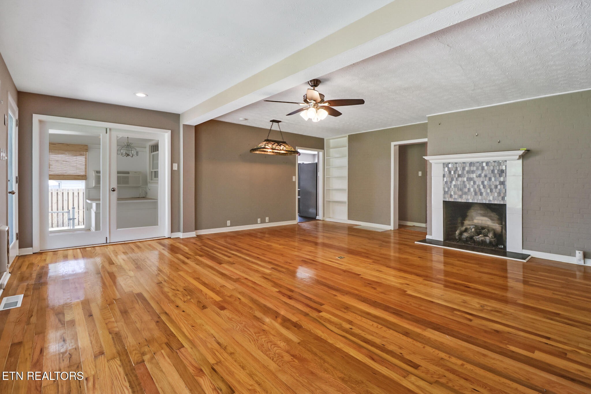102 Tabor Road Oak Ridge, TN 37830 - Photo 9 of 37