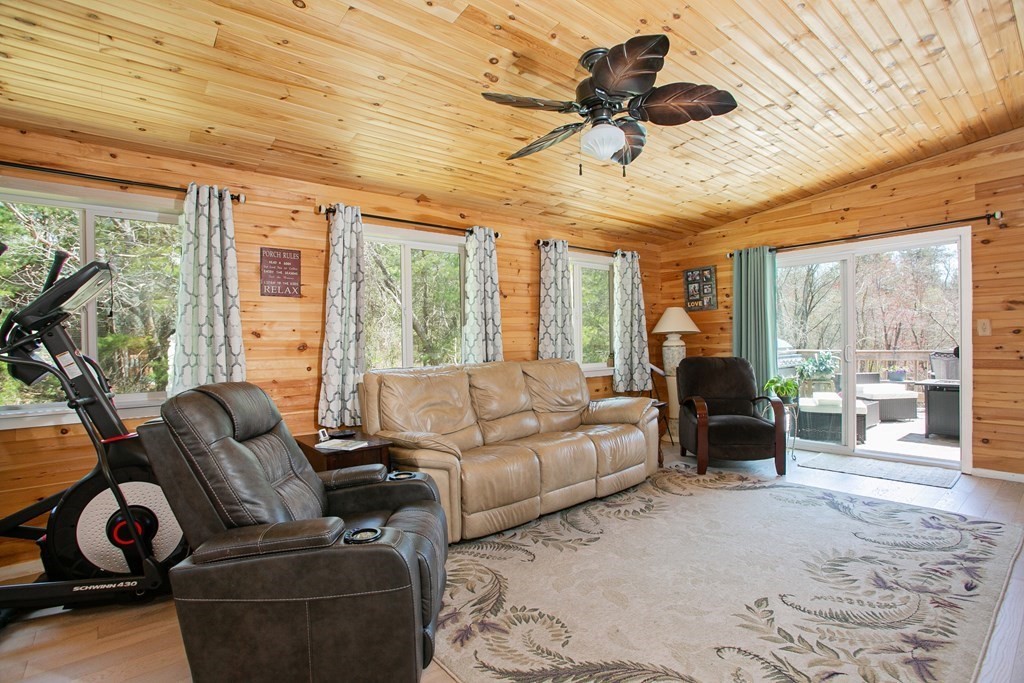 34 Mayflower Ridge Drive Wareham, MA 02571 - Photo 11 of 30