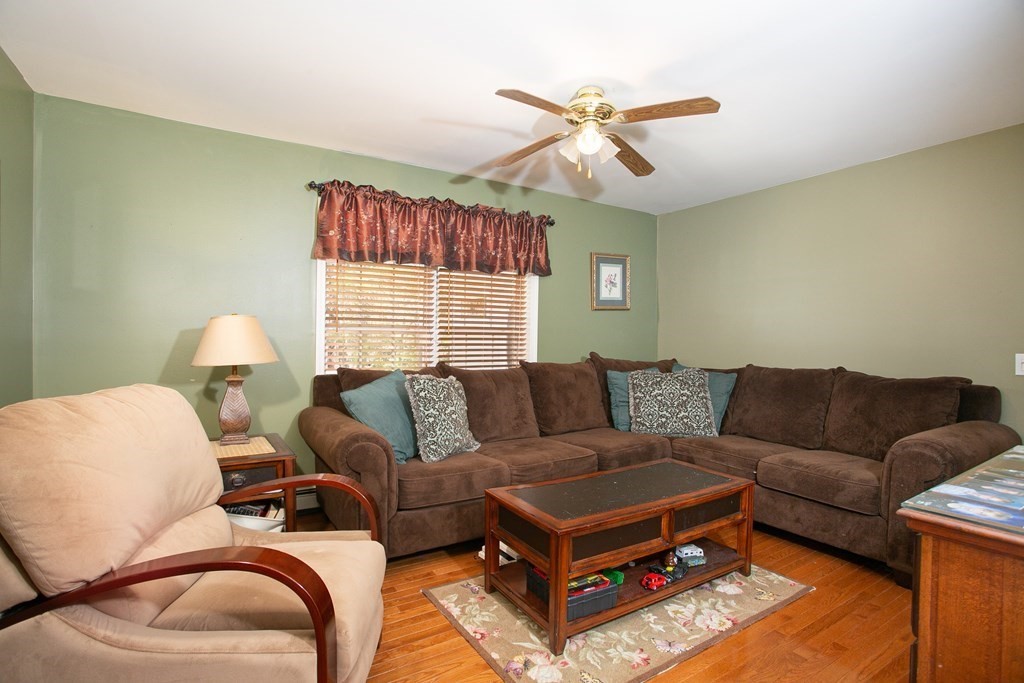 34 Mayflower Ridge Drive Wareham, MA 02571 - Photo 9 of 30