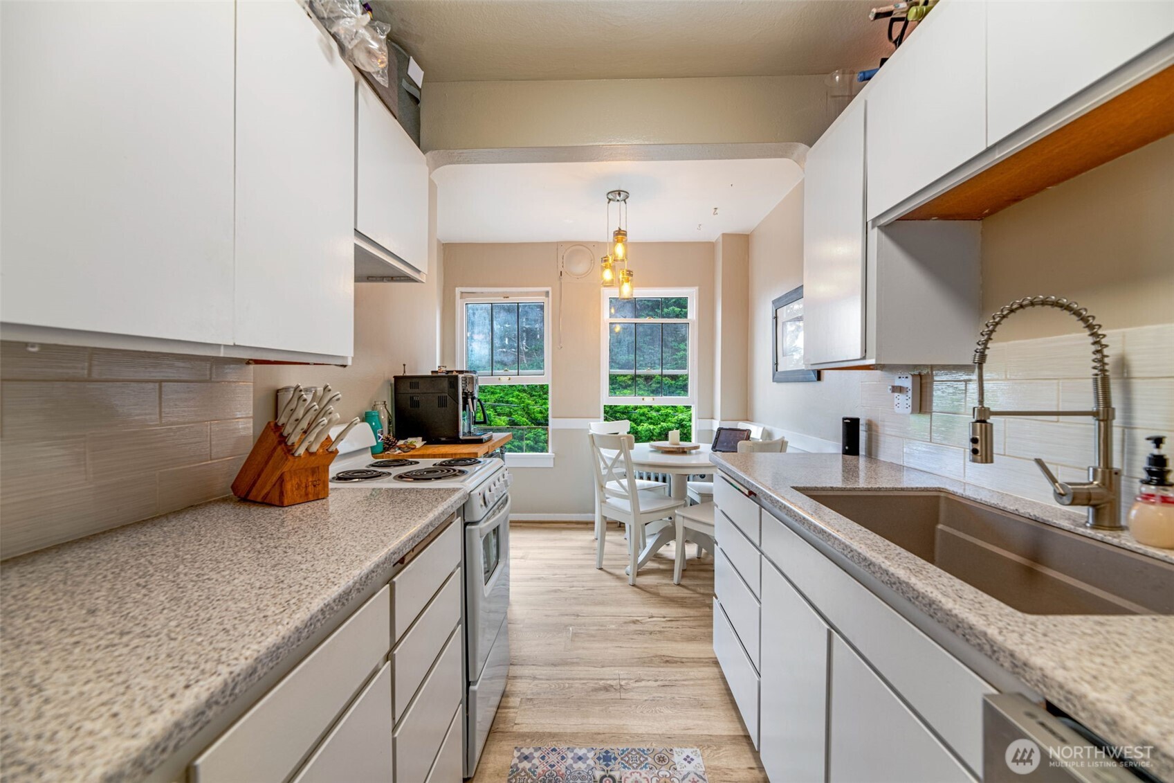 1427 3rd Avenue West, Unit 8 Seattle, WA 98119 - Photo 16 of 35