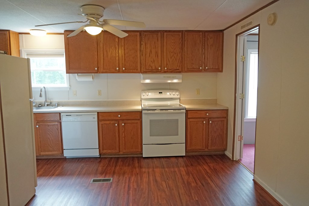 1051 Pond View Road Manning, SC 29102 - Photo 14 of 24