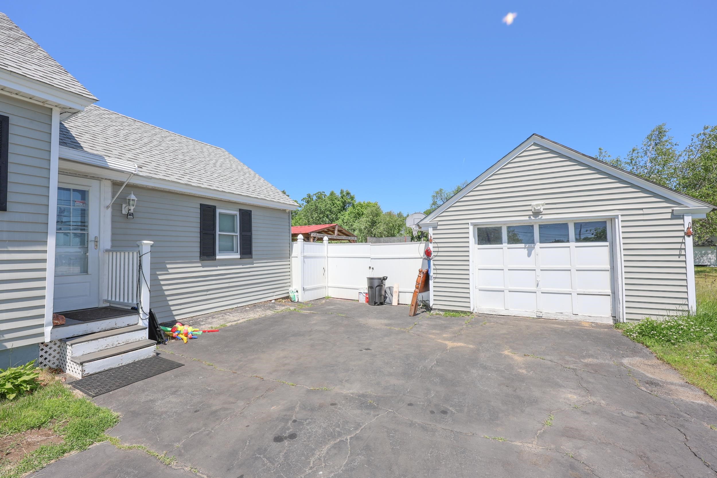 2 Thomas Street Concord, NH 03301 - Photo 5 of 24