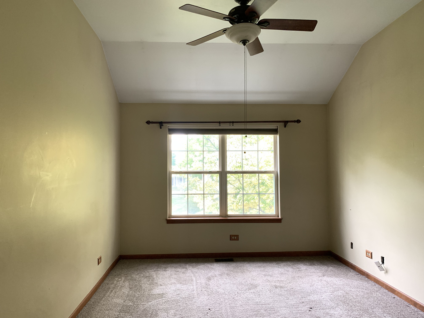 2008 North Silver Lake Road Arlington Heights, IL 60004 - Photo 12 of 17 a view of an empty room with a window