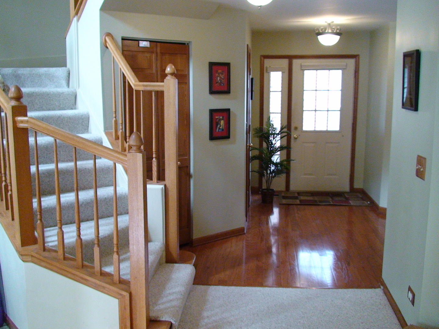 2008 North Silver Lake Road Arlington Heights, IL 60004 - Photo 3 of 17 a view of interior of the house