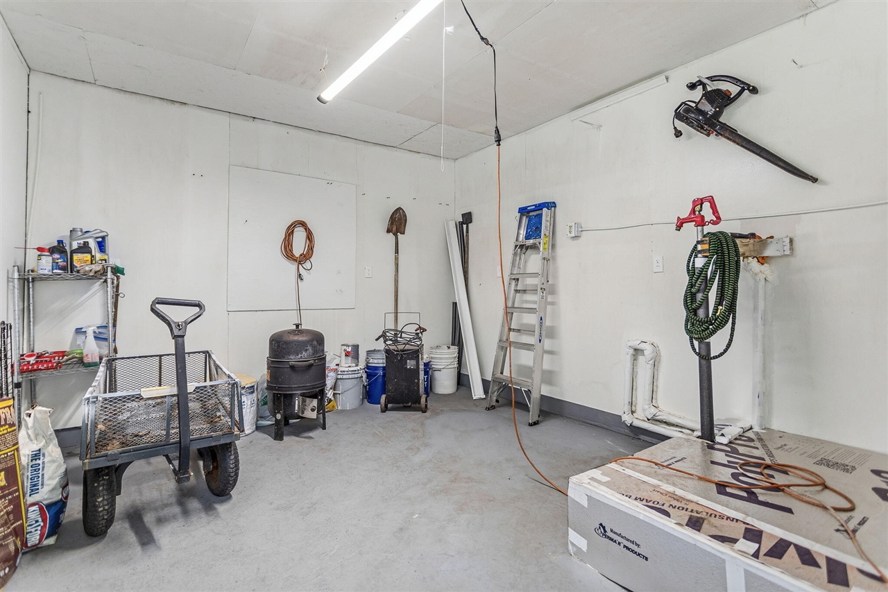 2718 Coloma Road Benton Harbor, MI 49022 - Photo 44 of 55