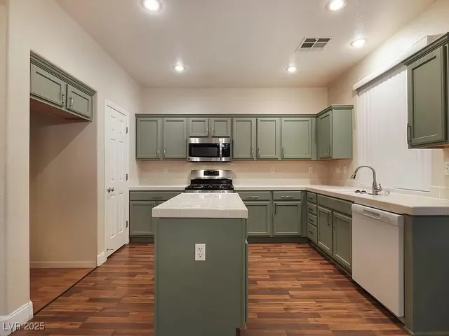 $2,500 | 3421 Sun Rhythm Street, Las Vegas, NV 89129